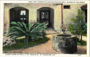 St. Augustine (Florida), Oldest house in the U. S., St Francis st., rear view, showing old Spanish wishing well, blessed by the monks