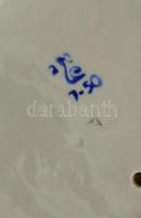 Szerelmes pár, porcelán figura, kézzel festett, jelzett, hibátlan, h: 27 cm