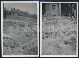 1944 áprilisi budapesti bombázás után keletkezett gödör a Böszörményi úton, 2 db hátoldalon feliratozott fotó, 9×6 cm