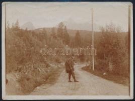 1902 Tátra, Mária Terézia út háttérben a Lomnici csúcs 12x9 cm