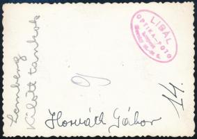 1941 Kilőtt tankok Lembergnél (Lviv, Ukrajna), hátoldalon feliratozott fotó, 6×8,5 cm