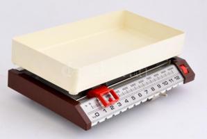 Konyhai mérleg, jó állapotban, működik, 27x10 cm