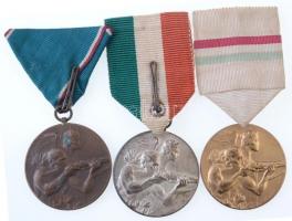 Gál Dezső (1870-?) 1930. "Turul Szövetség Céllövő Versenye 1930" kétoldalas, aranyozott Br, ezüstözött Br és Br díjérem, mellszalagon (40mm) (3xklf) T:2