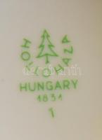 Hollóházi virágmintás porcelán csésze, matricás, jelzett, apró kopásokkal, m: 5,5 cm