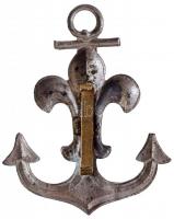 ~1930. "Vizicserkész" fém sapkajelvény, pánt letört (46x37mm) T:2
Hungary ~1930. "Se...