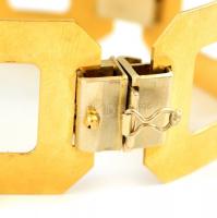 18K arany karkötő geometrikus mintákkal. Jelzett. 42,86 g