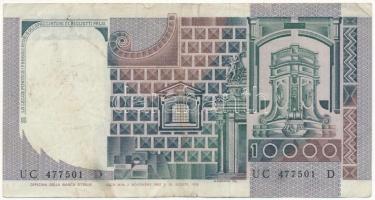 Olaszország 1982. 10.000L T:III beszakadás
Italy 1982. 10.000 Lire C:F tear