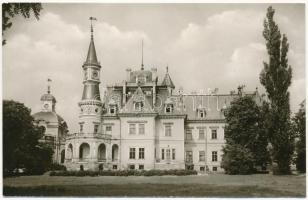 Tura, Általános iskola (Schlossberger kastély). Képzőművészeti Alap Kiadóvállalat