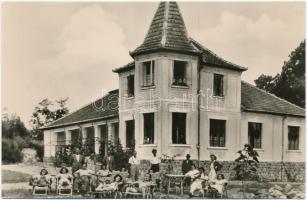 Szátok, Révay (László Imre) kastély. Képzőművészeti Alap Kiadóvállalat