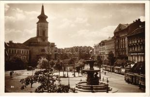 Budapest VIII. Kálvin tér, villamosok, templom, szökőkút, Amerikai áruház, lovaskocsi, lovasrendőrök
