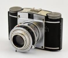 cca 1950 Braun Paxina 29 6x6-os fényképezőgép, Praxar 75mm f/29 objektívvel, akadó zárszerkezettel, kis kopásokkal