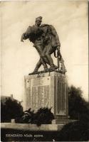 1941 Szekszárd, Hősök szobra, emlékmű