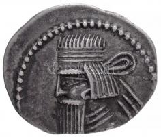 Párthus Birodalom / Ekbatána / Gotarzes II. 40-51. Drachma Ag (3,84g) T:2 Parthian Empire / Ecbatana / Gotarzes II. 40-51. Drachm Ag (3,84g) C:XF
