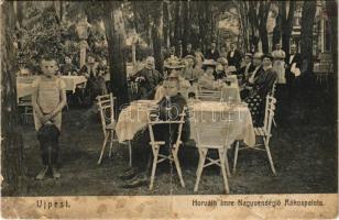 Budapest XV. Rákospalota-Újpest, Palota-Újpest; Horváth Imre féle nagyvendéglő, étterem, kerthelyiség vendégekkel és pincérekkel (fa)