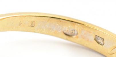 Arany (Au) 18K gyűrű, kővel, jelzett, méret: 51, bruttó: 2,7 g