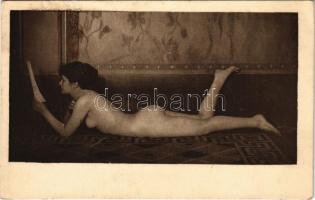 Erotic nude lady. Phot. Schieberth A. 2. (Rb)