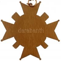 NSZK 1958. "TANZGRUPPE BLAUE JUNGS - KÖTTINGEN" aranyozott, zománcbetétes emlékkereszt (72...