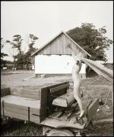 cca 1988 Lesz sok látnivaló, Menesdorfer Lajos (1941-2005) budapesti fotóművész hagyatékából, 5 db v...