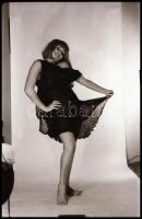 cca 1972 Kellemes időtöltések, több fotómodell közreműködésével, eltérő időpontokban készült, szolid...