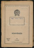 1951 Rákosi címeres katonai füzet. Katonai tanóra jegyzeteivel, benne rajzokkal, 73 beírt oldal + 3 külön papír.