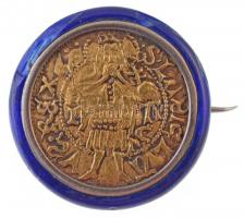 1490-1516. Aranyforint Au II. Ulászló brossá átalakítva (br.6,92g) T:2 Hungary 1490-1516. Goldgulden Au Wladislaus II made into a brooch (br.6,92g) C:XF Huszár: 760., Unger I.: 598.a