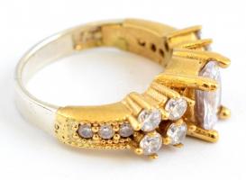 Aranyozott ezüst(Ag) kövekkel gazdagon díszített gyűrű, jelzett, méret: 57, bruttó: 6,9 g