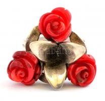 Ezüst(Ag) rózsás, korallos gyűrű, jelzett, méret: 57, bruttó: 10,91 g