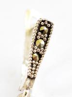 Ezüst(Ag) fülbevalópár, lila kövekkel és markazittal, jelzett, h: 4 cm, bruttó: 9,72 g