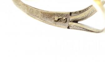 Ezüst(Ag) gyűrű, kővel gazdagon kirakva, jelzett, méret: 58, bruttó: 8,83 g