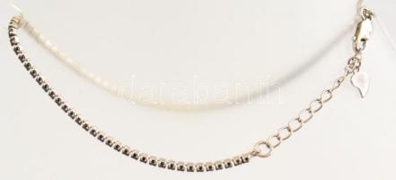 Ezüst(Ag) apró kövekkel kirakott karkötő, jelzett, állítható h: max. 20 cm, bruttó: 2,56 g