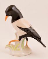 Porcelán madár, kézzel festett, jelzett, kis kopásnyomokkal, m: 14,5 cm