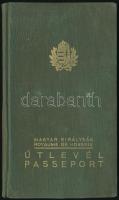 1939 Magyar Királyság fényképes útlevele, Várpalánkán született kaposvári állatorvos részére, jugosz...
