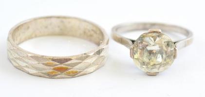 Ezüst(Ag) gyűrűk, 2 db, egyik fehér kővel, jelzettek, tokban, méret: 55, 65 bruttó: 6,88 g