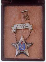 1952. Kiváló Dolgozó Rákosi-címeres, részben zománcozott, aranyozott kitüntető jelvény, miniatűrrel, eredeti, címeres bakelit tokban T:1,1-
