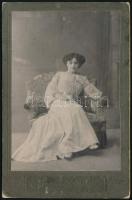 1907 Kövesdi Evelin táncosnő és operetténekes moszkvai turnéján készült 2 db keményhátú fotó 16,5×11...