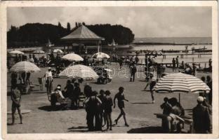 1937 Balatonalmádi, strand, fürdőzők (fa)