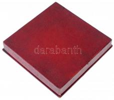 Iván István (1905-1968) ~1970. "Városligeti Vajdahunyadvár" ezüstözött fém emlékérem, ered...