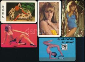 12 db nőket ábrázoló, részben erotikus kártyanaptár