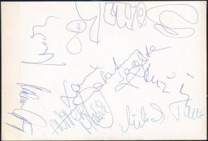 cca 1967 A régi Omega együttes sokszorosított fotója, hátoldalon 8 db eredeti aláírással (Benkő, Laux, Somló, Mihály, Kóbor, Wittek Mária(!), Zalatnay)