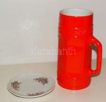 Piros hollóházi porcelán korsó + zsolnay kistányér