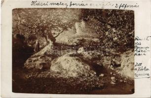 1911 Kács, Kács-fürdő; meleg forrás eredete, 2 főforrás. photo (EK)