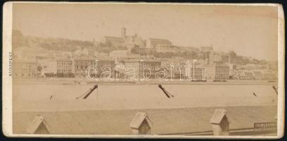 cca 1870 Budapest, Buda a pesti oldalról, keményhátú fotó, jobb felső sarokban enyhe piros elszíneződéssel, 10×20 cm