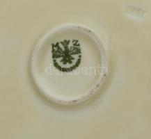 Moritz Zdekauer kínáó tál. Matricás, jelzett, apró kopásokkal. d:26 cm