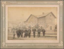 cca 1910-1920 Felsőgalla, vasútállomás, kartonra kasírozott fotó, 11×16,5 cm