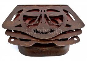 Szecessziós stílusú fém tartóállvány, kopásnyomokkal, 18×16×10 cm