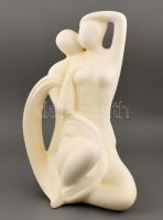 Gilde ölelkező szerelmespár, német kézműves kerámia szobor, alján címkén jelzett, hibátlan, m: 32 cm