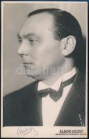 Kiss Ferenc (1892-1978) színész aláírása az őt ábrázoló képen