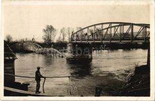 1941 Muraszerdahely, Mursko Sredisce; felrobbantott híd. Balkányi Ernő kiadása / blown-up bridge (EK)