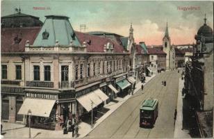 1913 Nagyvárad, Oradea; Rákóczi út, Dr. Barta fogorvos, Hitelbank, Ausländer Berta, Wéber testvérek és Haász Henrik üzlete / street, shops, tram