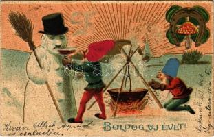 1904 Boldog Újévet! / New Year greeting art postcard. dwarves with snowman, champagne, horseshoe, mushroom, clover. Art Nouveau, Emb. litho (fl)